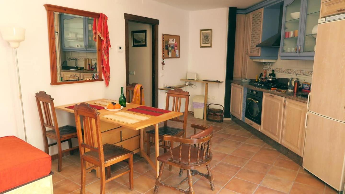 Ferienwohnung Charming Albaicin Patio Flat Free Onsite Parking Granada Exterior foto
